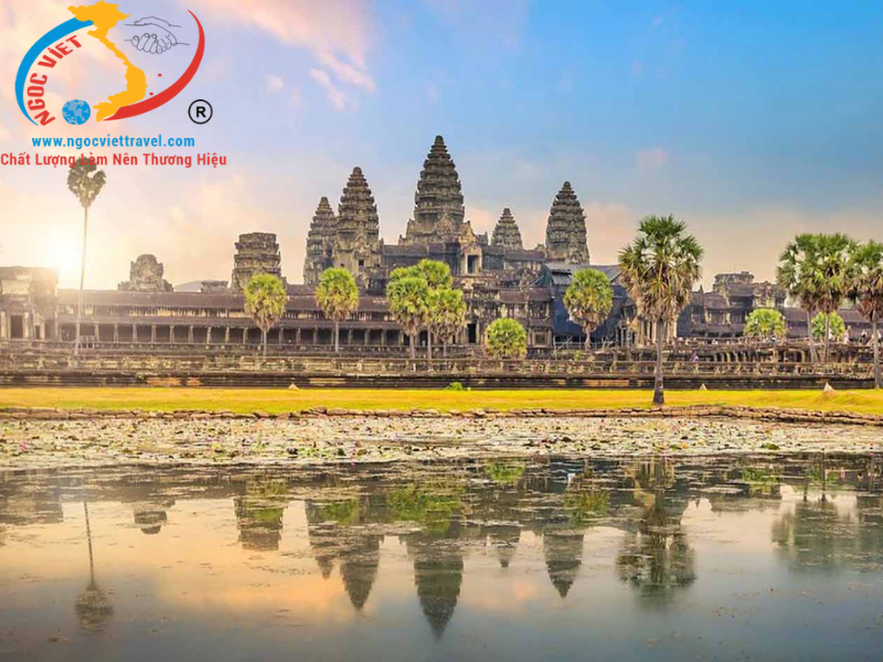 CAMPUCHIA TOUR, SIEM REAP - OUDONG ANCIENT CAPITAL - PHNOM PENH - VIP LIMOUSINE CAR, 4 STAR  HOTEL