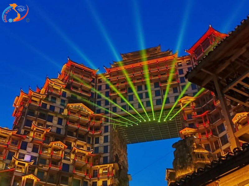 ZHANGJIAJIE- FENGHUANG ANCIENT TOWN