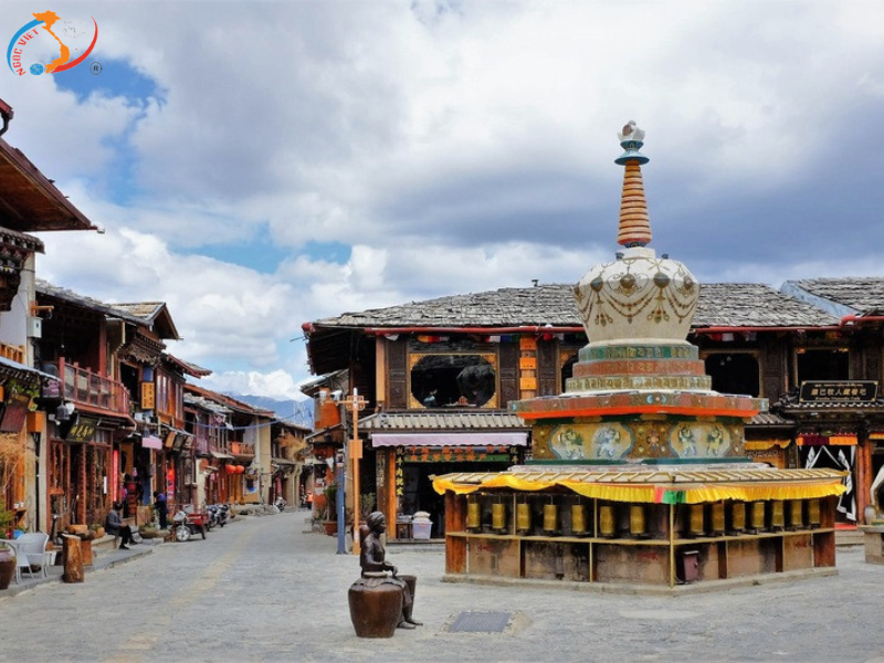 TRUONG GIA GIOI - PHUONG HOANG OLD TOWN